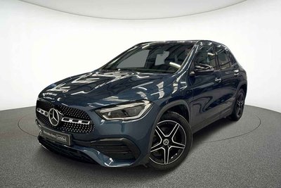 Mercedes-Benz GLA  250 e Off-Roader 9