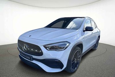 Mercedes-Benz GLA 250 e Off-Roader 10
