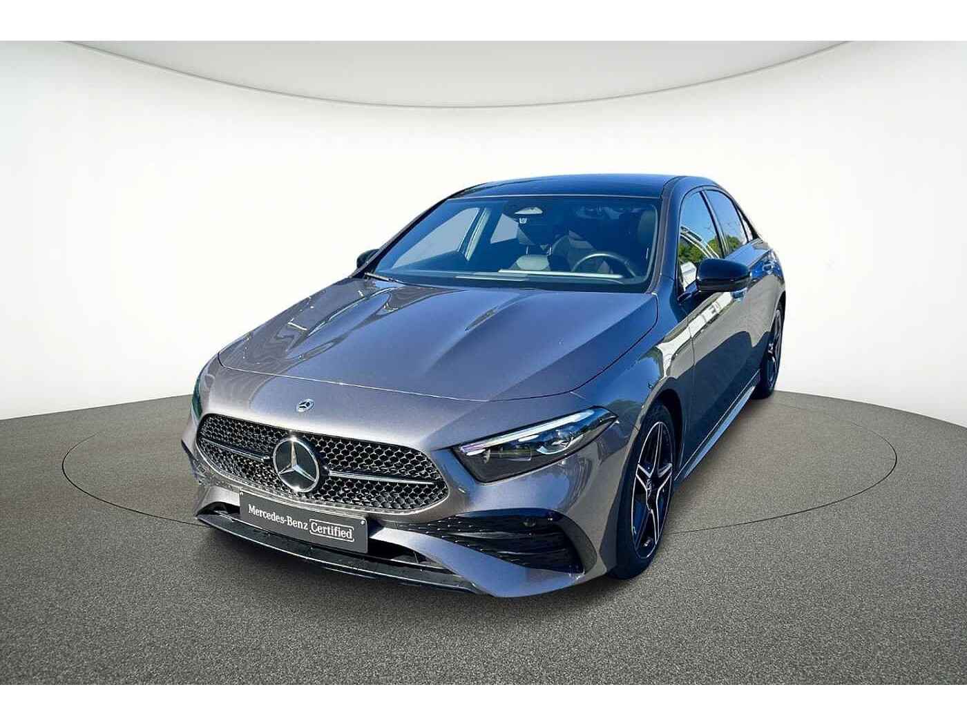 Mercedes-Benz A-Klasse A 180 Berline AMG Line